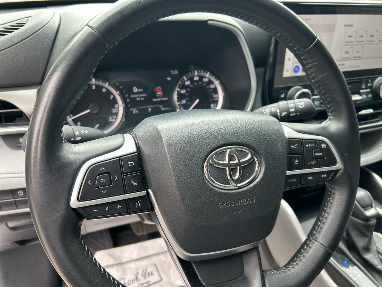 Toyota Highlander L AWD (Natl) 2023