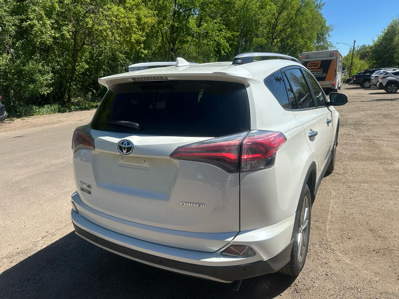 Toyota RAV4 Limited FWD (Natl) 2017