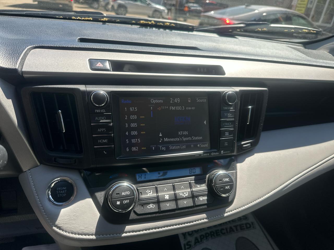 Toyota RAV4 Limited FWD (Natl) 2017