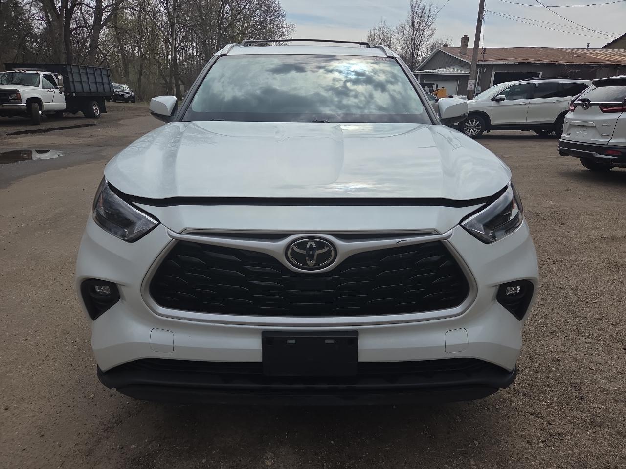 Toyota Highlander XLE AWD (Natl) 2022