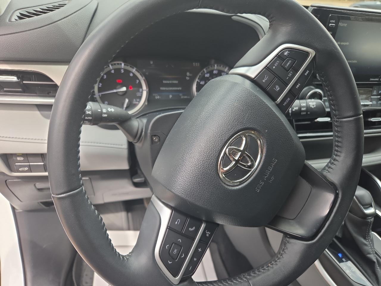 Toyota Highlander XLE AWD (Natl) 2022