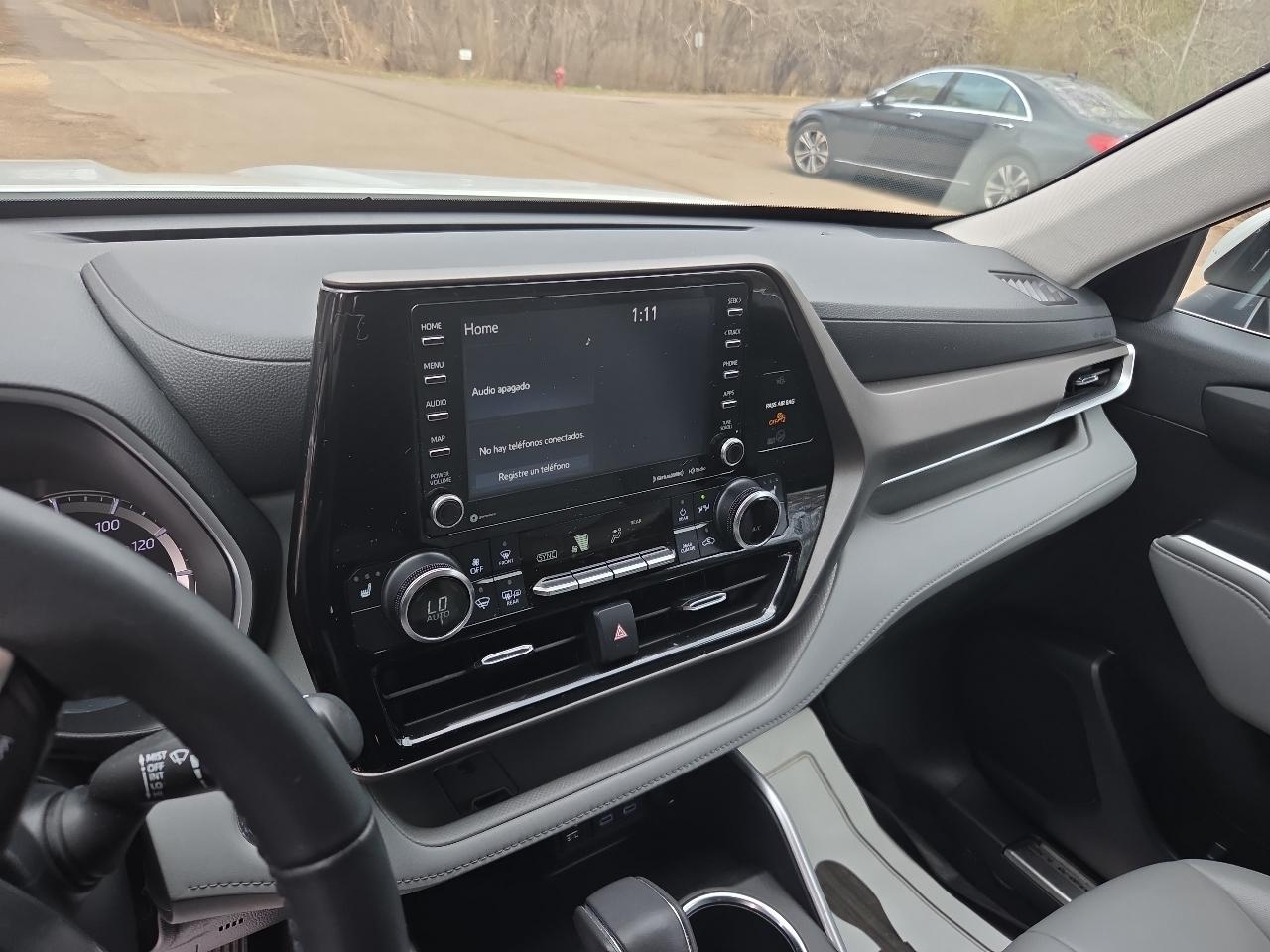 Toyota Highlander XLE AWD (Natl) 2022