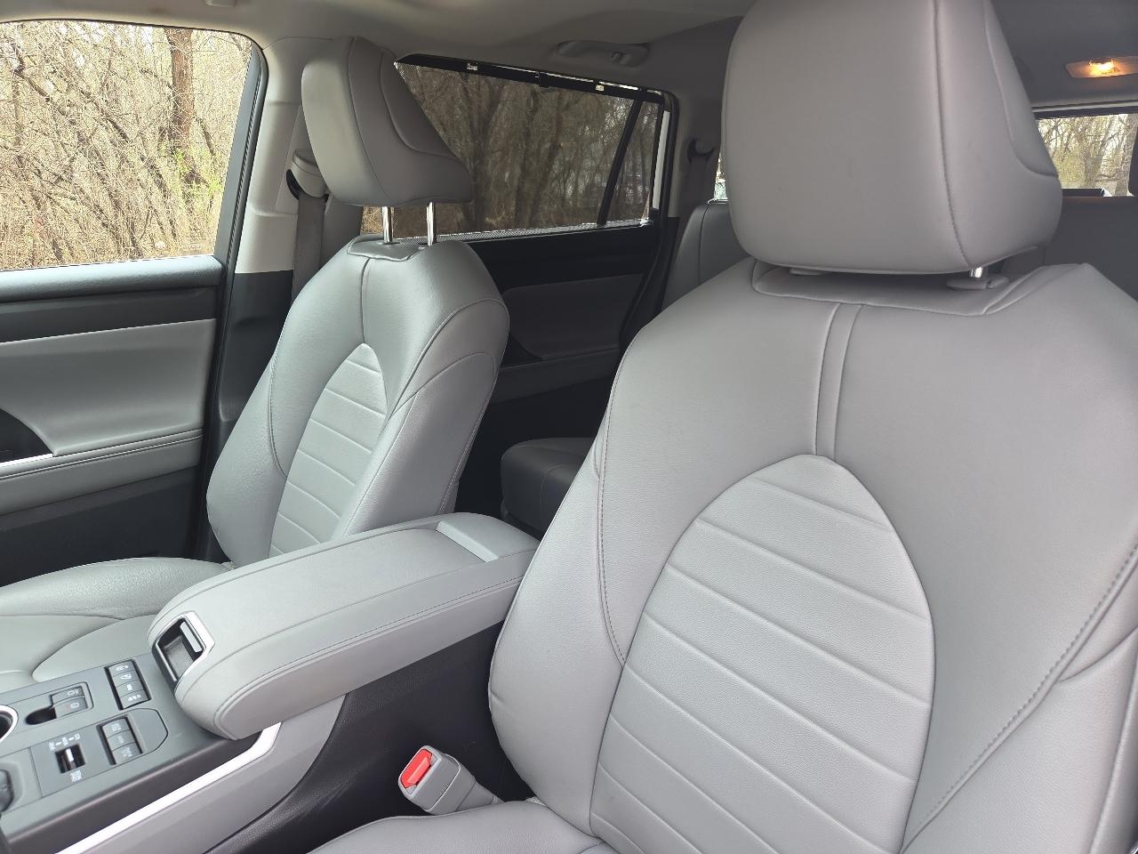 Toyota Highlander XLE AWD (Natl) 2022