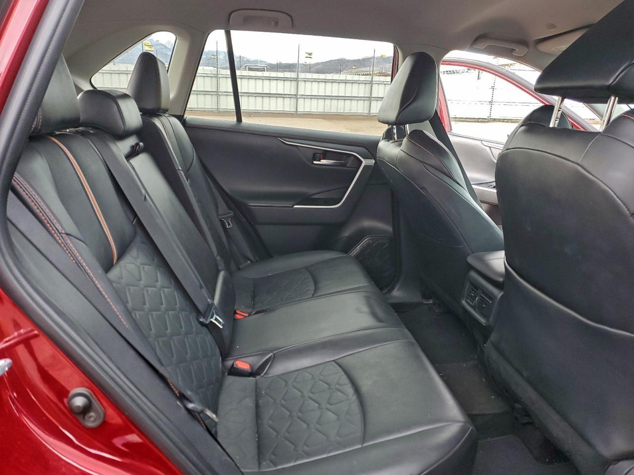 Toyota RAV4 Adventure AWD (Natl) 2023