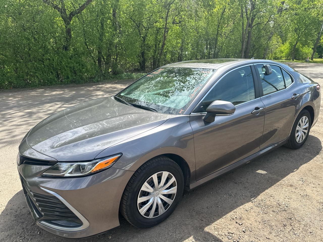 Toyota Camry Hybrid LE CVT (Natl) 2024