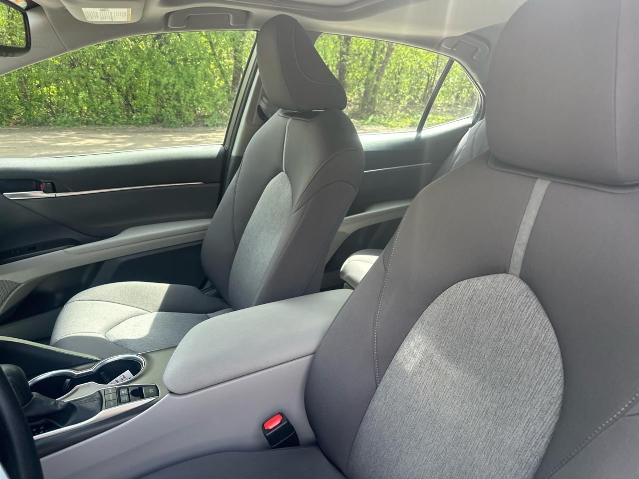 Toyota Camry Hybrid LE CVT (Natl) 2024