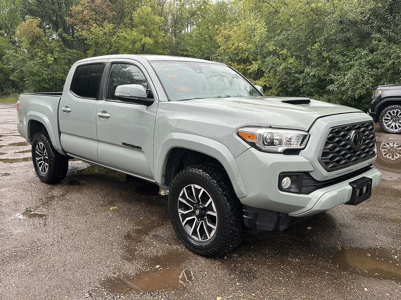 Toyota Tacoma 4WD SR Double Cab 5' Bed V6 AT (Natl) 2022