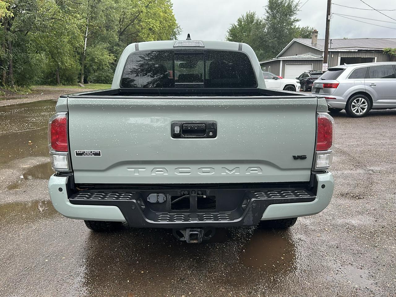 Toyota Tacoma 4WD SR Double Cab 5' Bed V6 AT (Natl) 2022
