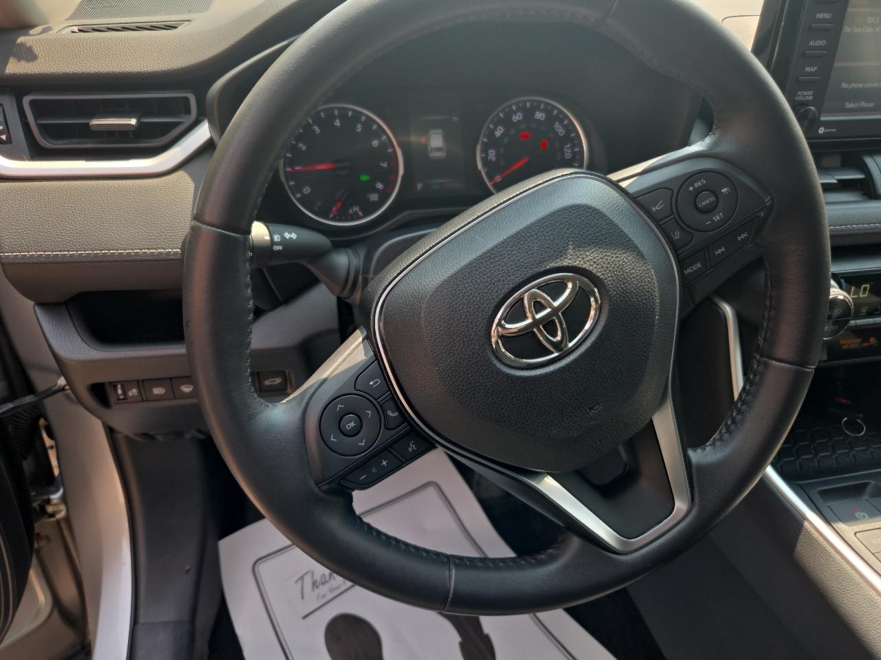 Toyota RAV4 XLE AWD (Natl) 2020