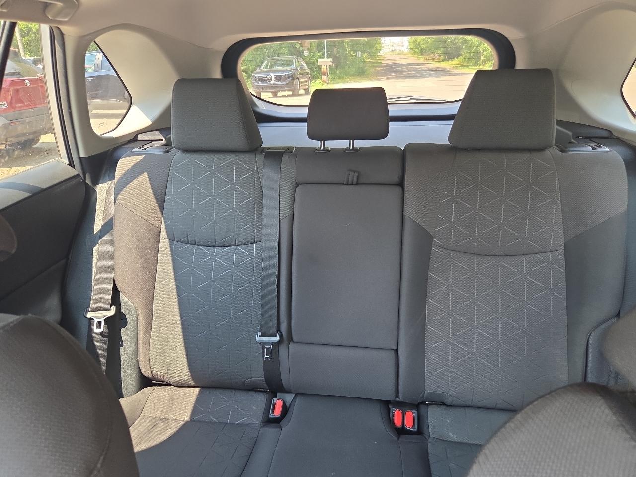 Toyota RAV4 XLE AWD (Natl) 2020