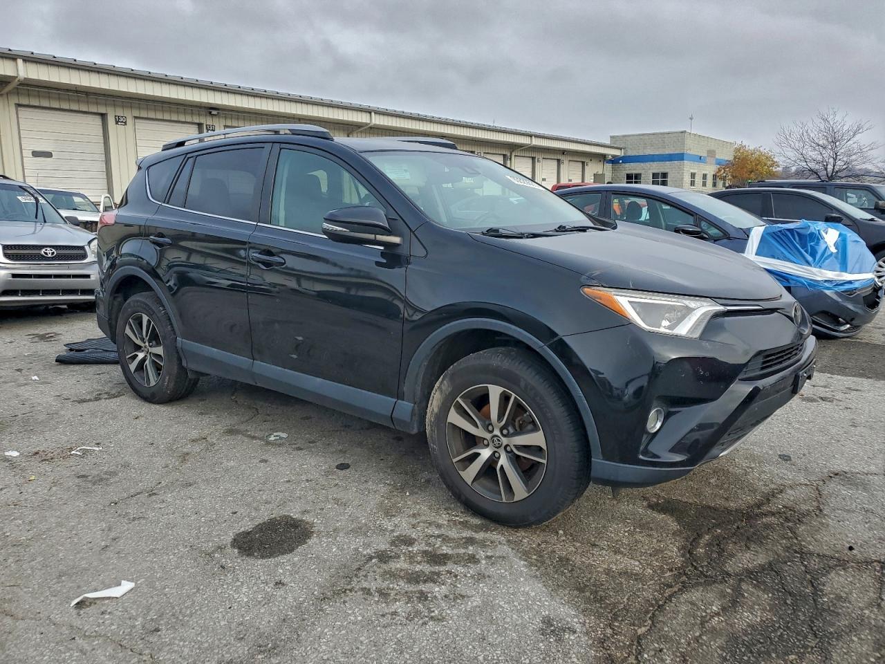 Toyota RAV4 XLE AWD (Natl) 2018