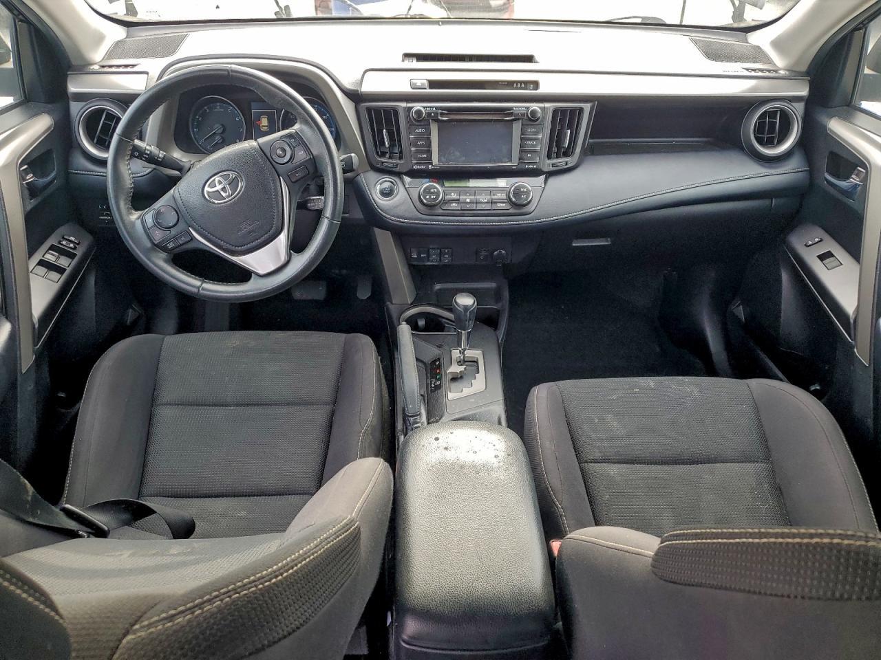 Toyota RAV4 XLE AWD (Natl) 2018