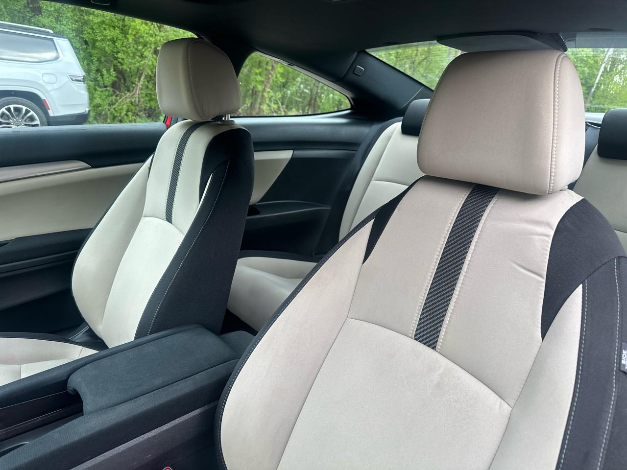 Honda Civic Coupe LX-P CVT 2017