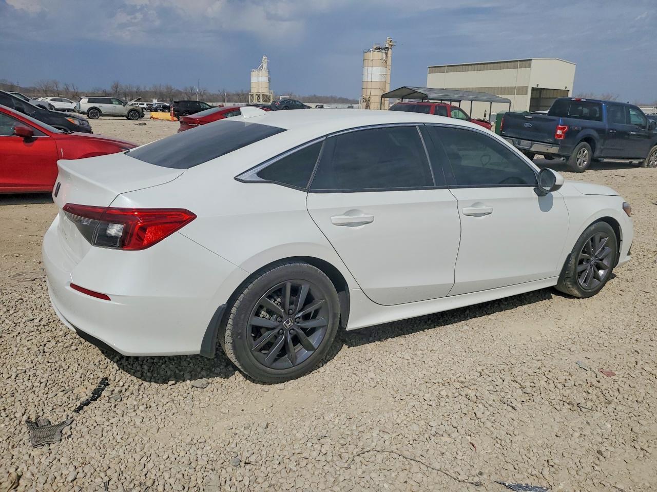 Honda Civic Sedan LX CVT 2022