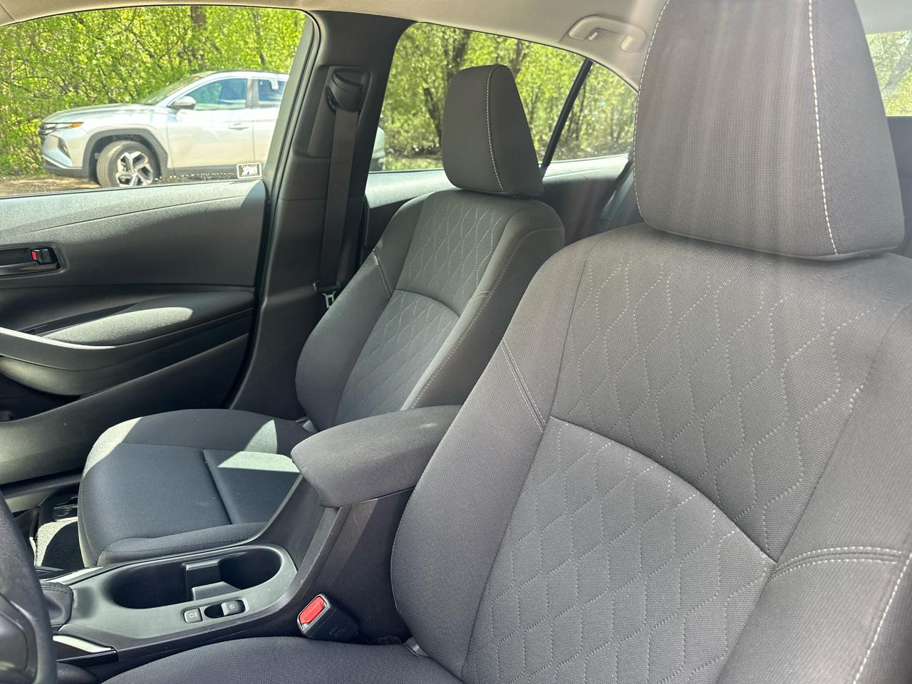 Toyota Corolla LE CVT (Natl) 2025