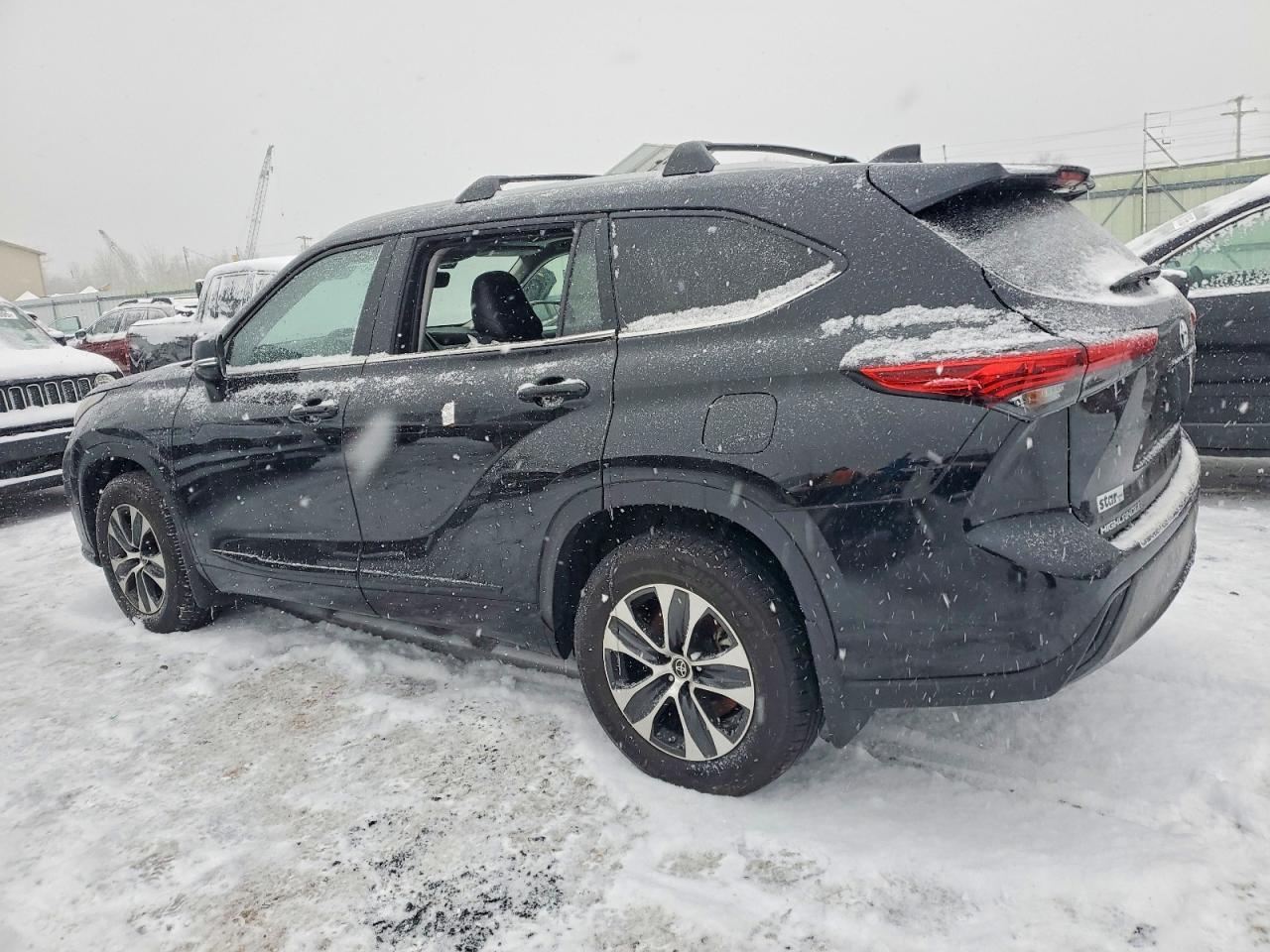 Toyota Highlander L AWD (Natl) 2023