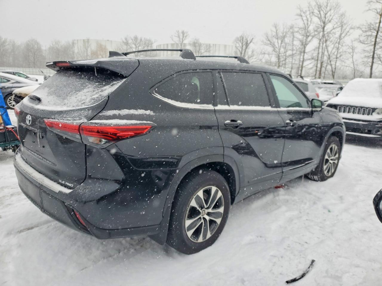 Toyota Highlander L AWD (Natl) 2023