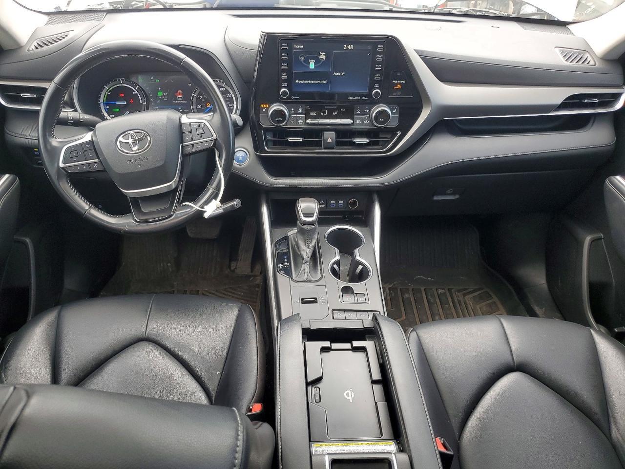 Toyota Highlander Hybrid XLE AWD (Natl) 2022