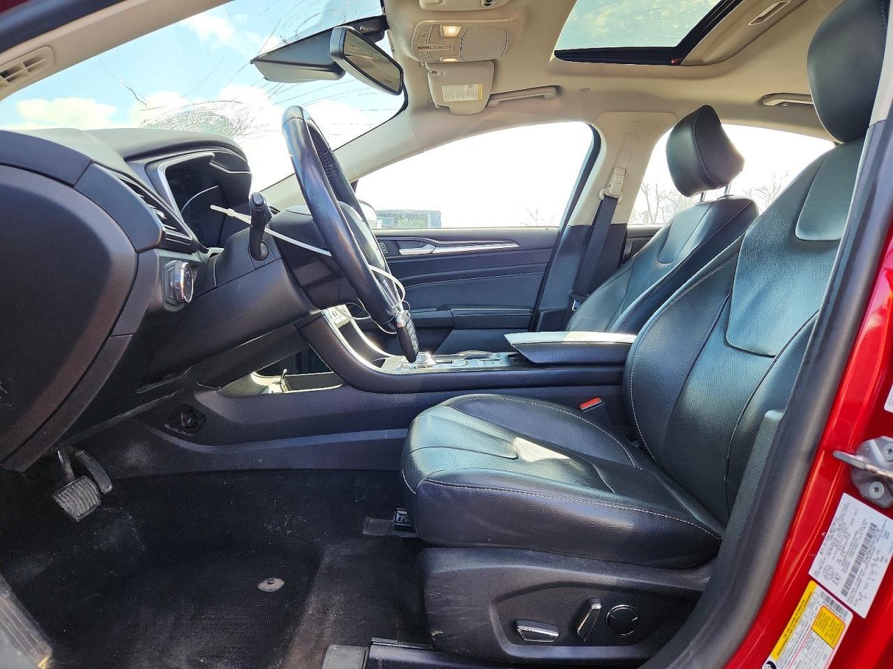 Ford Fusion Hybrid Titanium FWD 2020