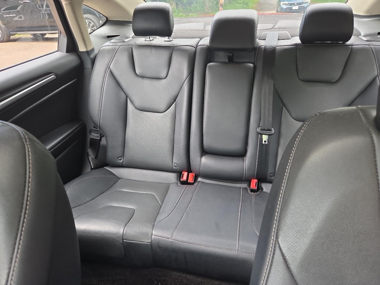 Ford Fusion Hybrid Titanium FWD 2020