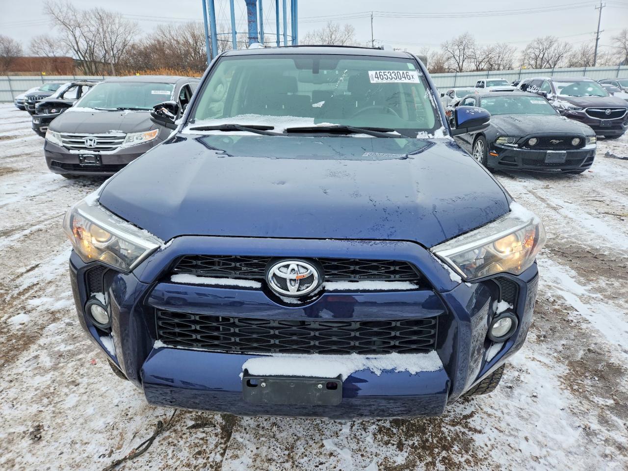 Toyota 4Runner SR5 4WD (Natl) 2017