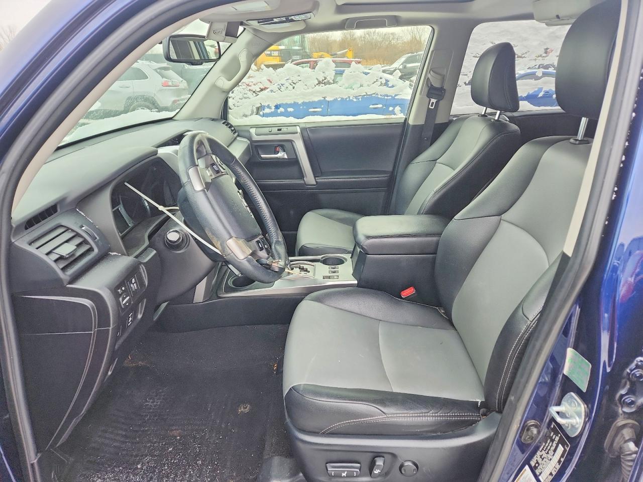 Toyota 4Runner SR5 4WD (Natl) 2017