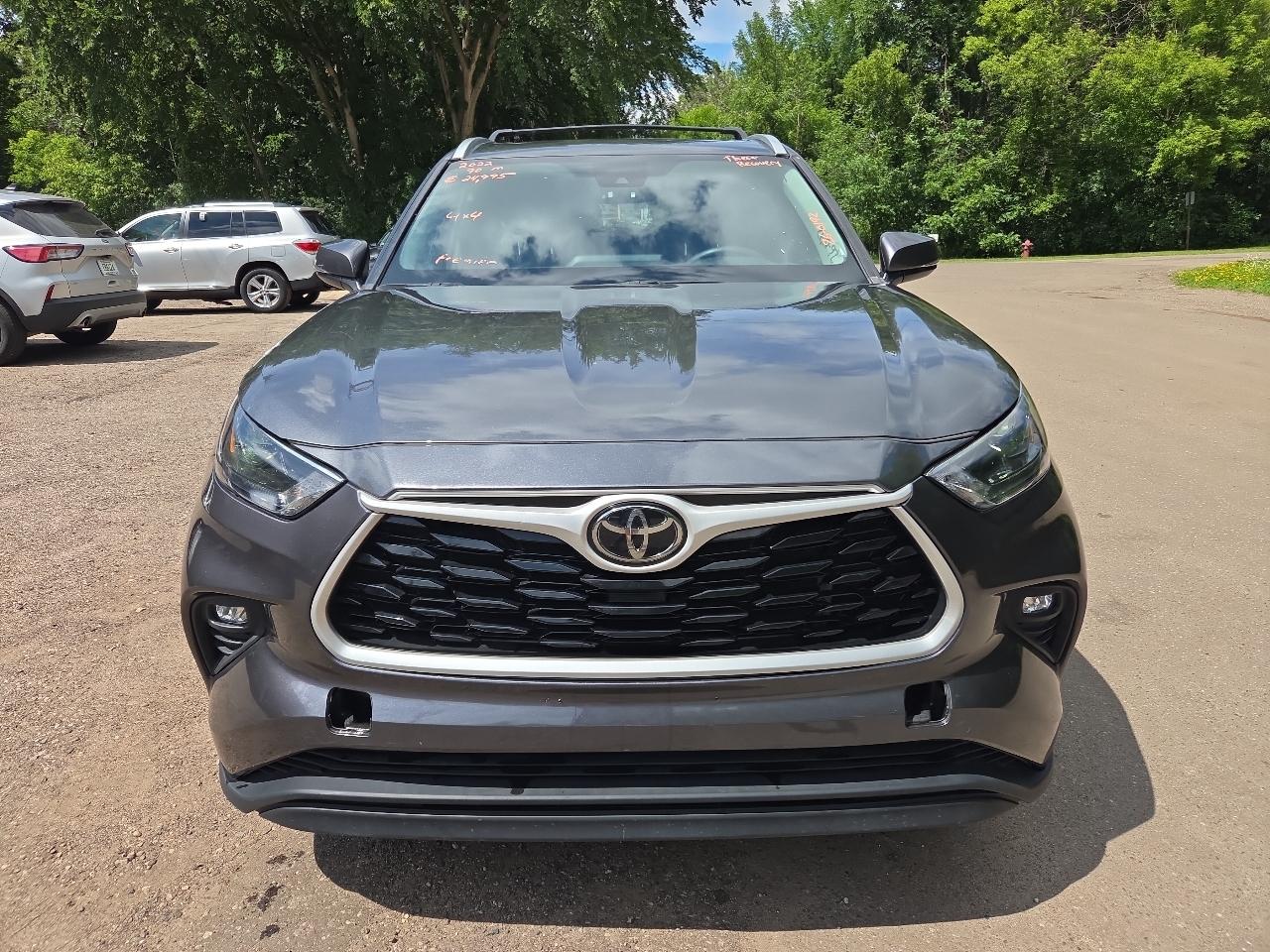 Toyota Highlander XLE AWD V6 2022