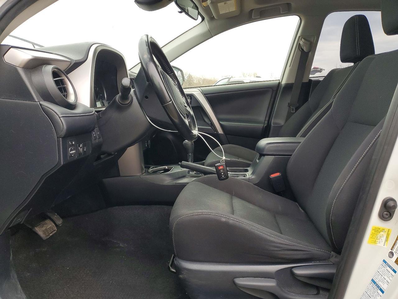 Toyota RAV4 XLE AWD (Natl) 2017