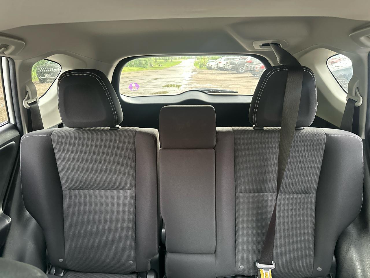Toyota RAV4 XLE AWD (Natl) 2017