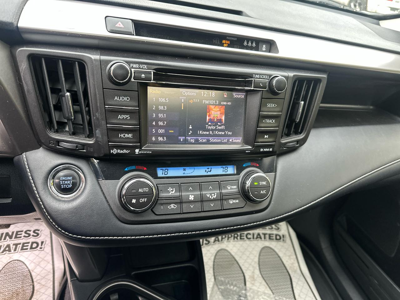 Toyota RAV4 XLE AWD (Natl) 2017