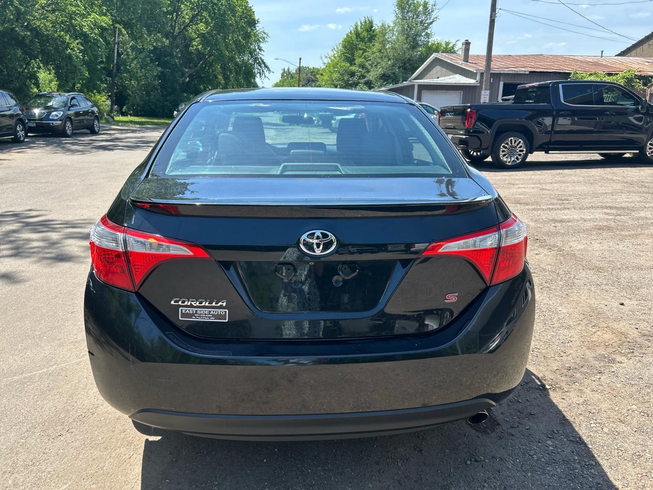 Toyota Corolla 4dr Sdn Auto L (Natl) 2015