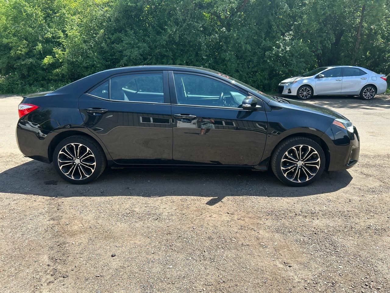 Toyota Corolla 4dr Sdn Auto L (Natl) 2015