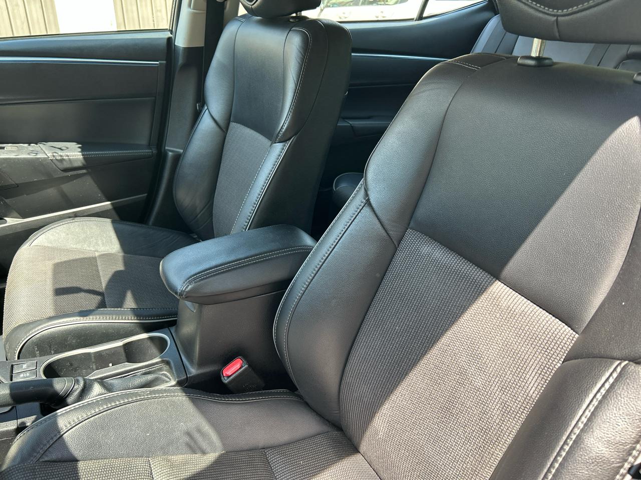 Toyota Corolla 4dr Sdn Auto L (Natl) 2015