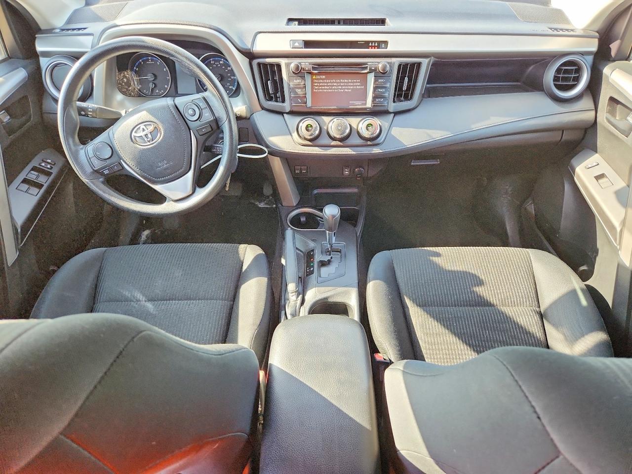 Toyota RAV4 LE AWD (Natl) 2017