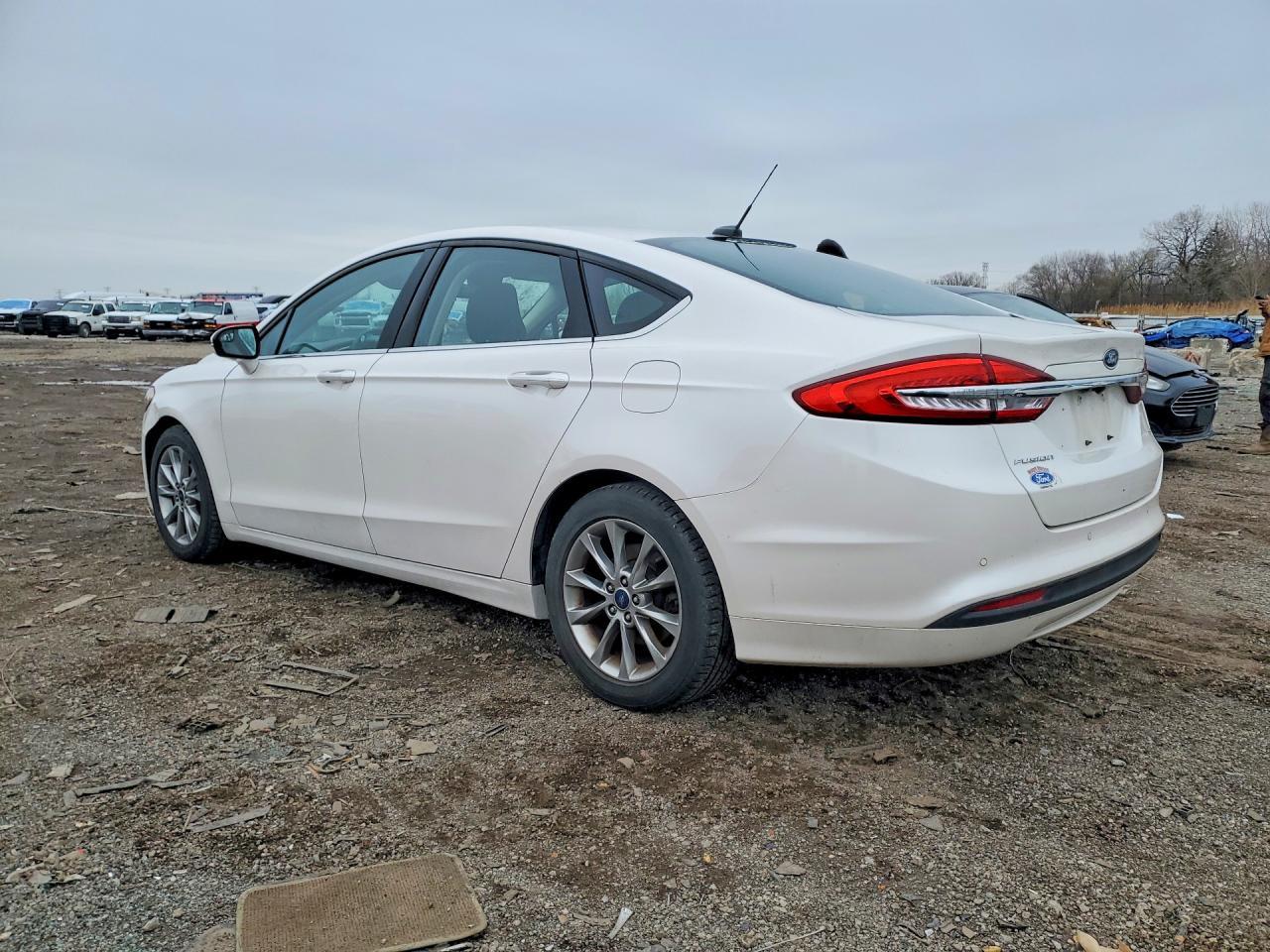 Ford Fusion SE FWD 2017