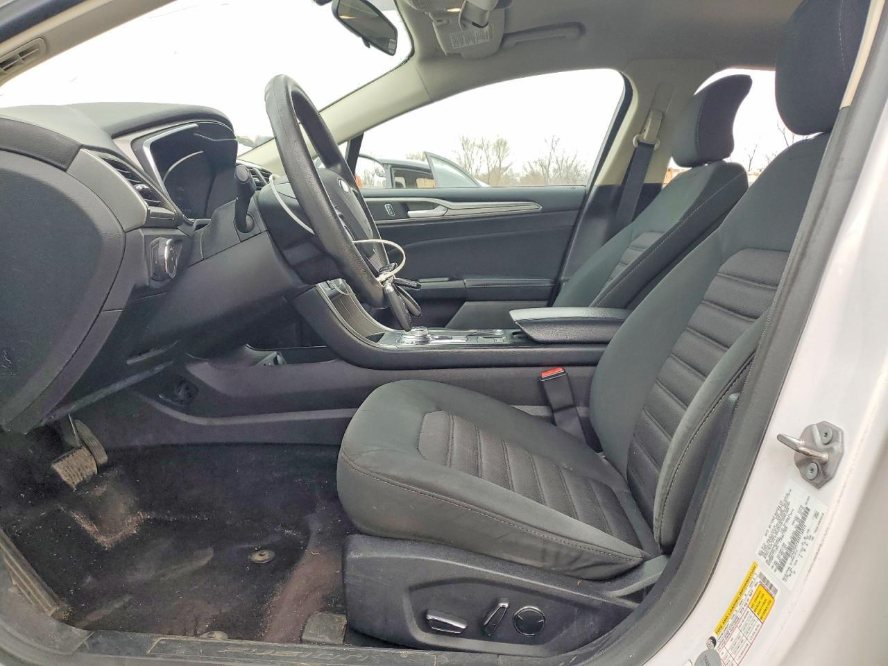 Ford Fusion SE FWD 2017