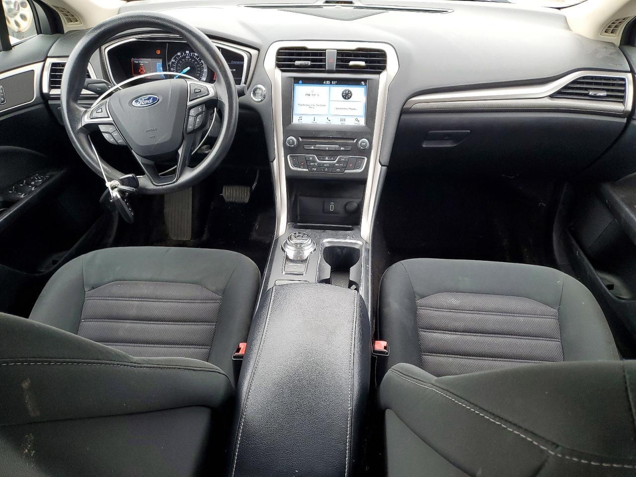 Ford Fusion SE FWD 2017