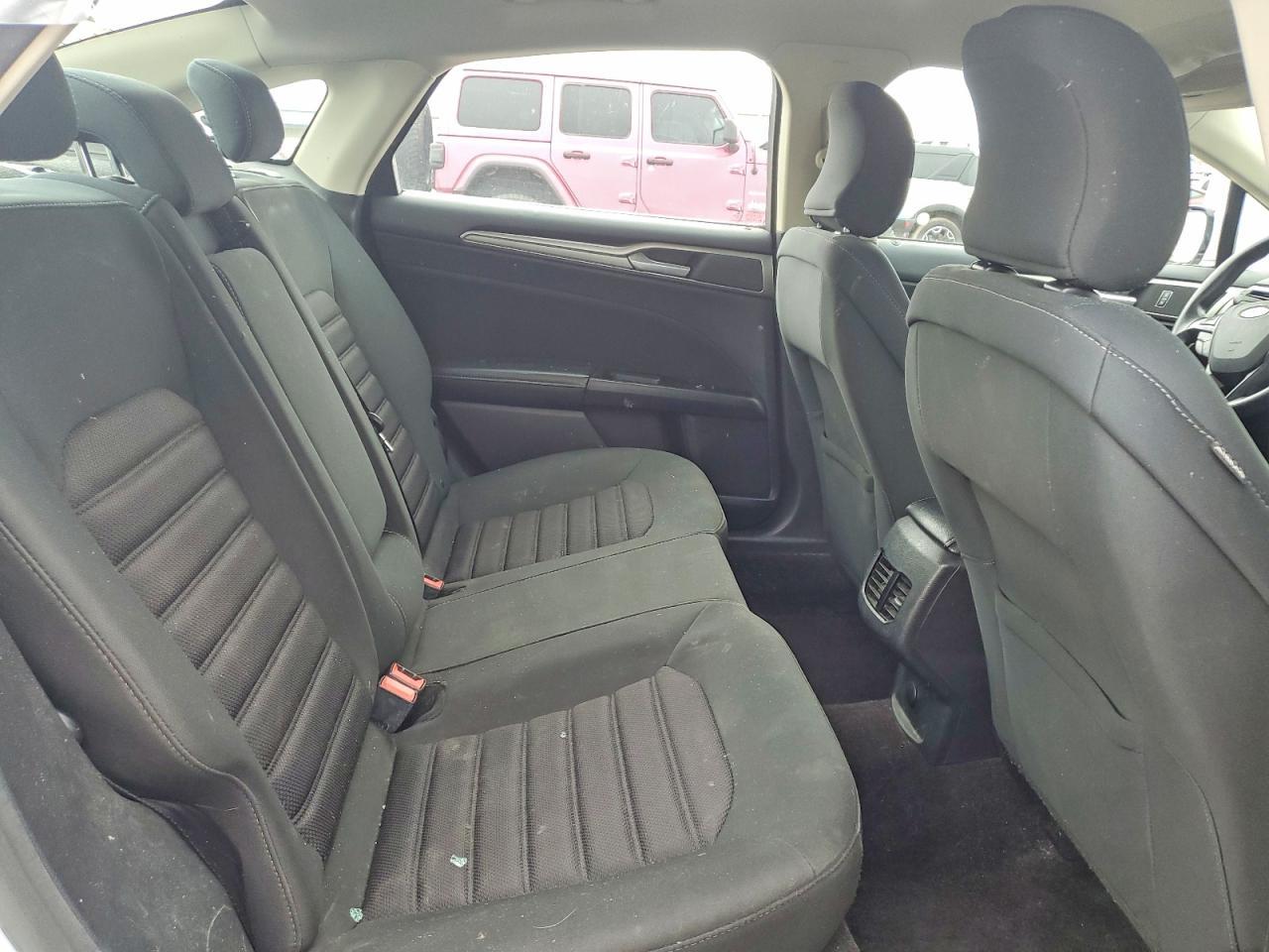 Ford Fusion SE FWD 2017