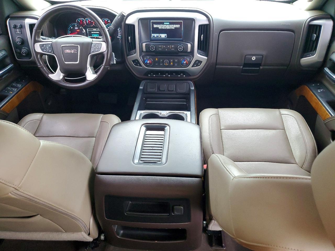 GMC Sierra 1500 4WD Crew Cab 143.5" SLT 2018