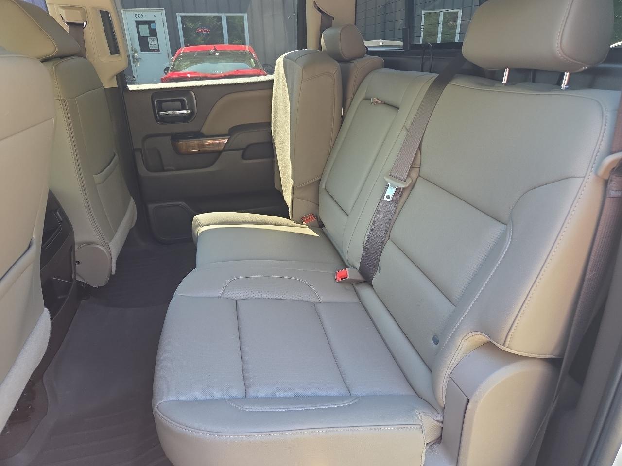 GMC Sierra 1500 4WD Crew Cab 143.5" SLT 2018