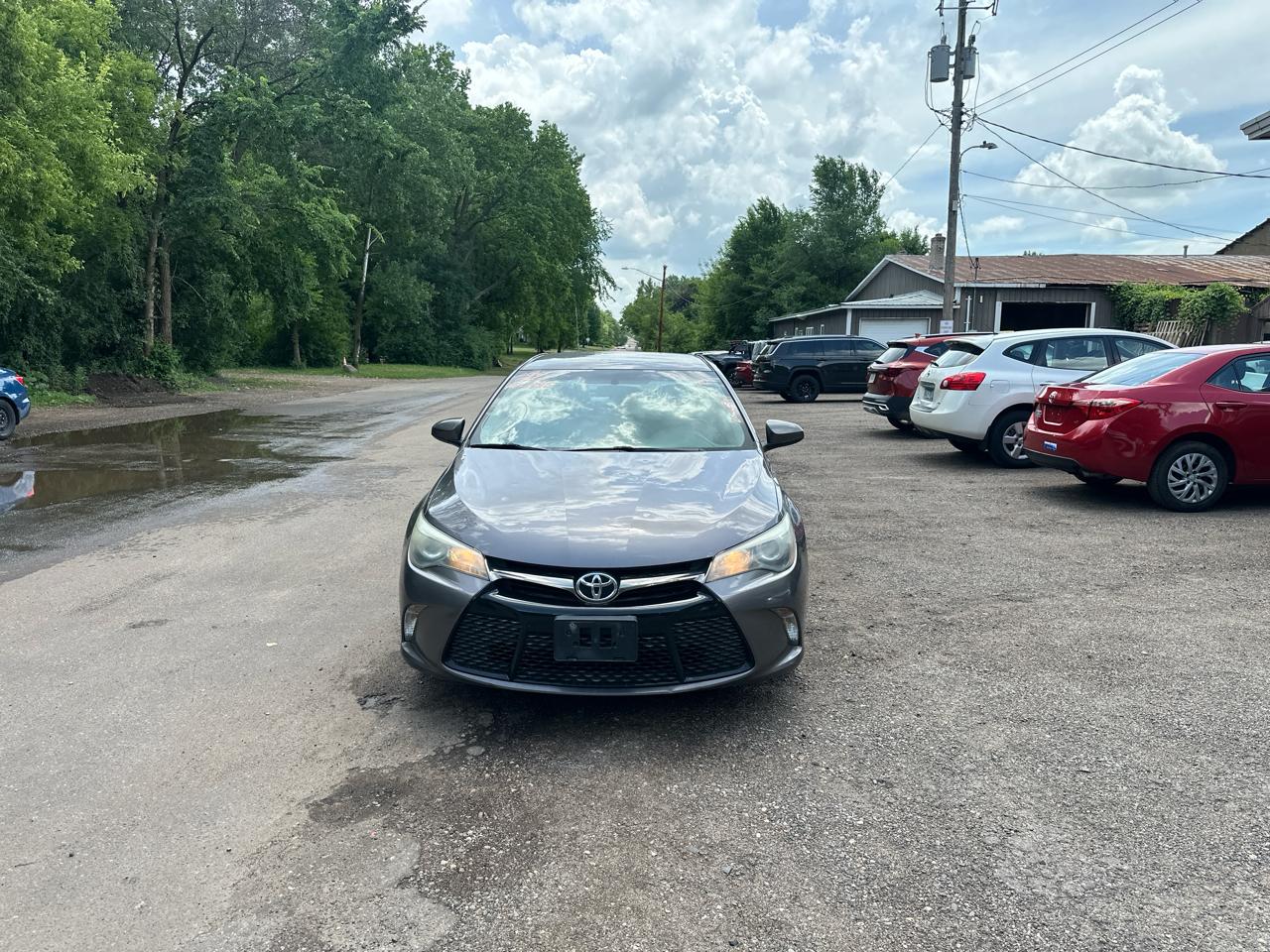 Toyota Camry 4dr Sdn I4 Auto XLE (Natl) 2016