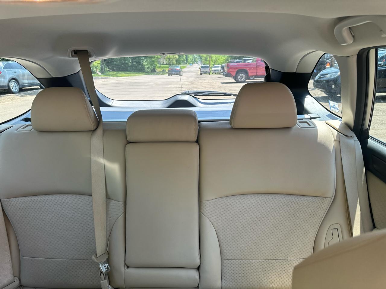 Subaru Outback 4dr Wgn 2.5i Limited 2015