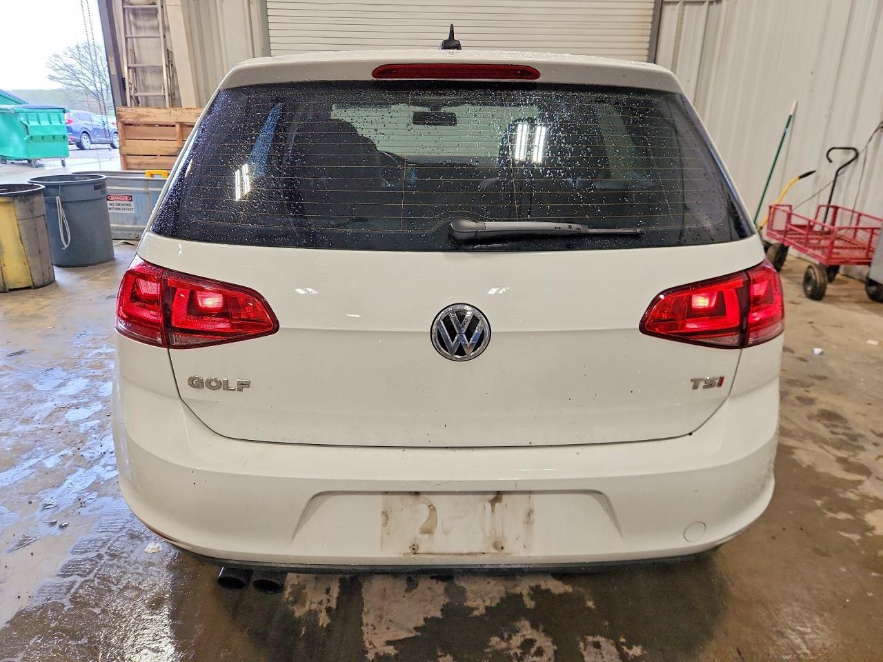 Volkswagen Golf 1.8T 4-Door S Manual 2017