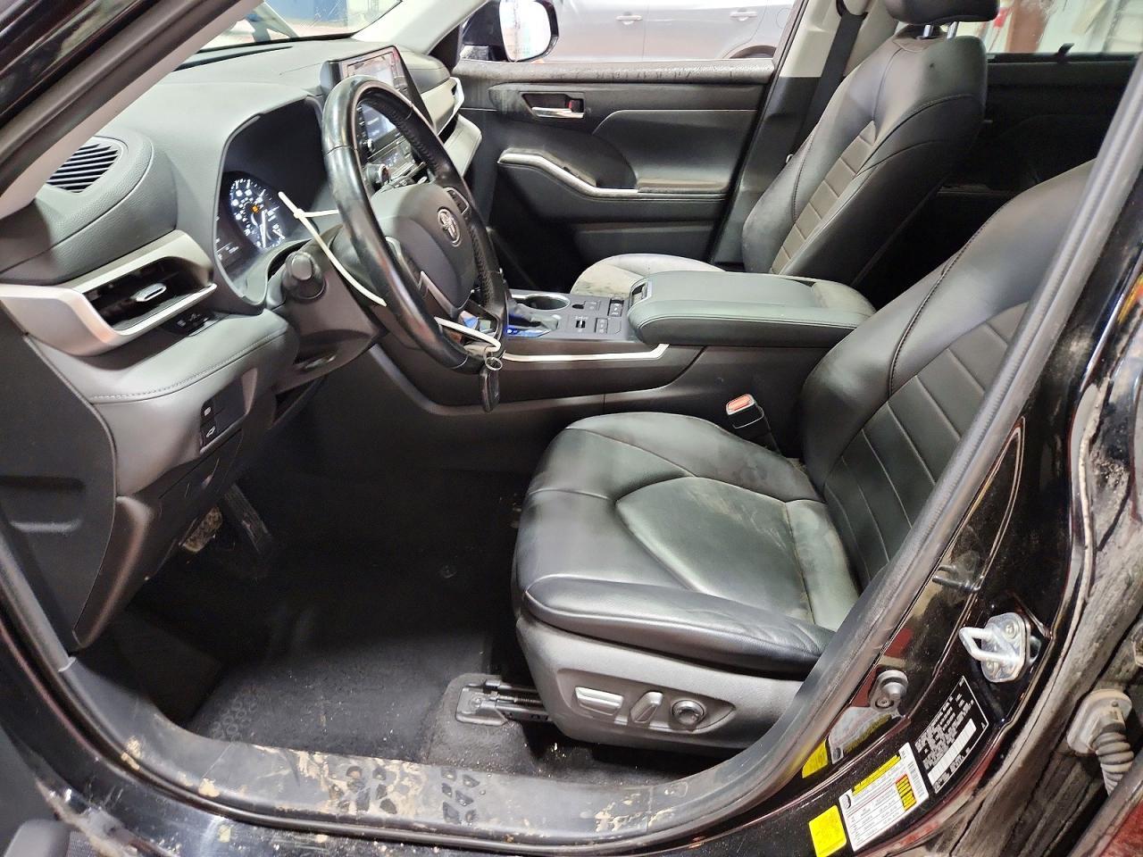 Toyota Highlander XLE AWD (Natl) 2021