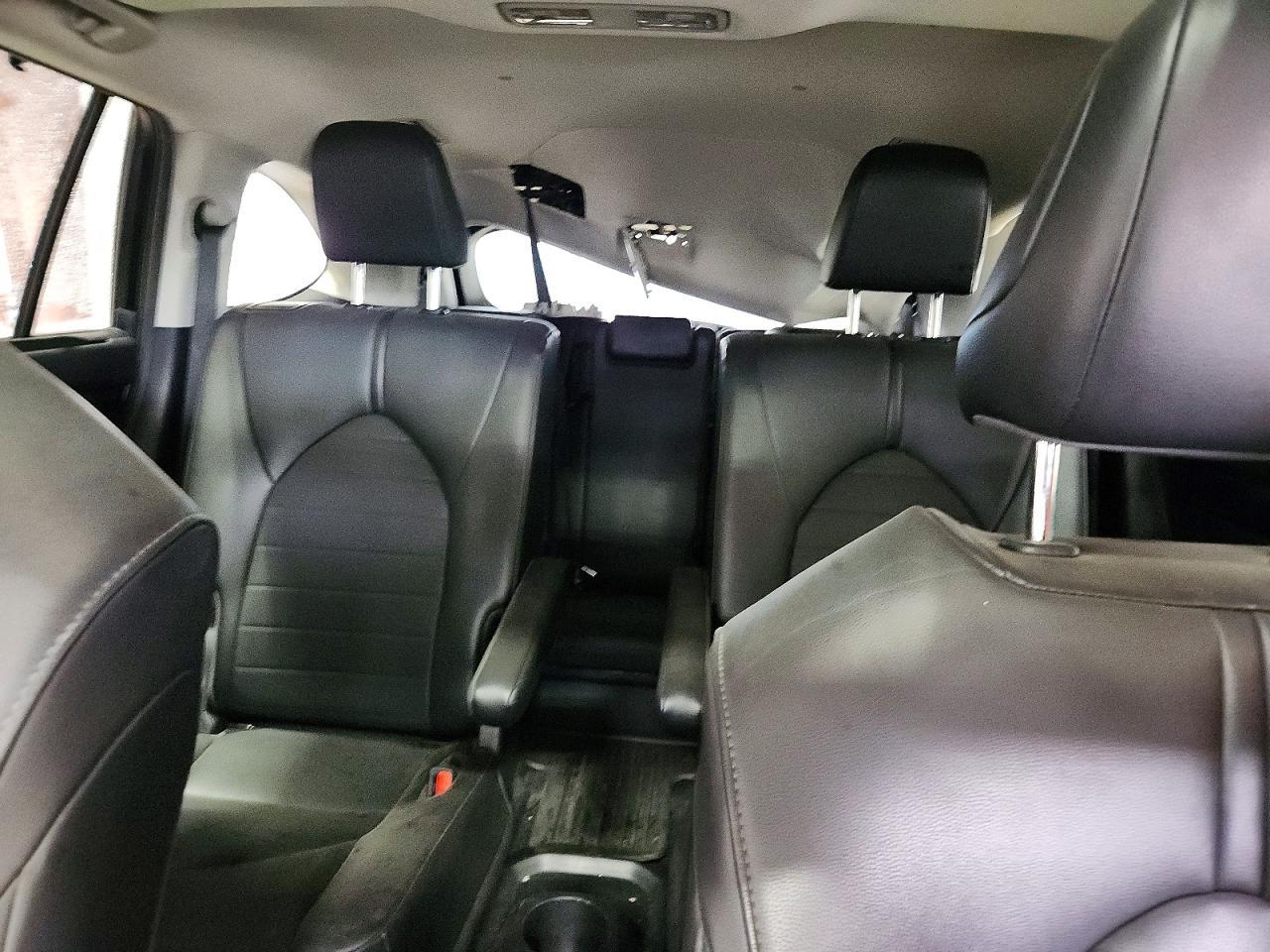 Toyota Highlander XLE AWD (Natl) 2021