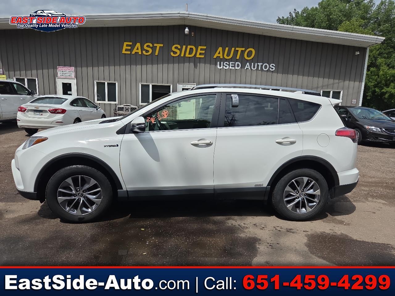 Toyota RAV4 Hybrid XLE AWD (Natl) 2017