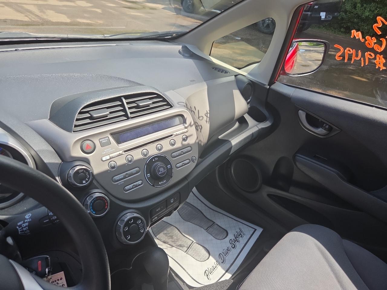 Honda Fit 5dr HB Auto 2013