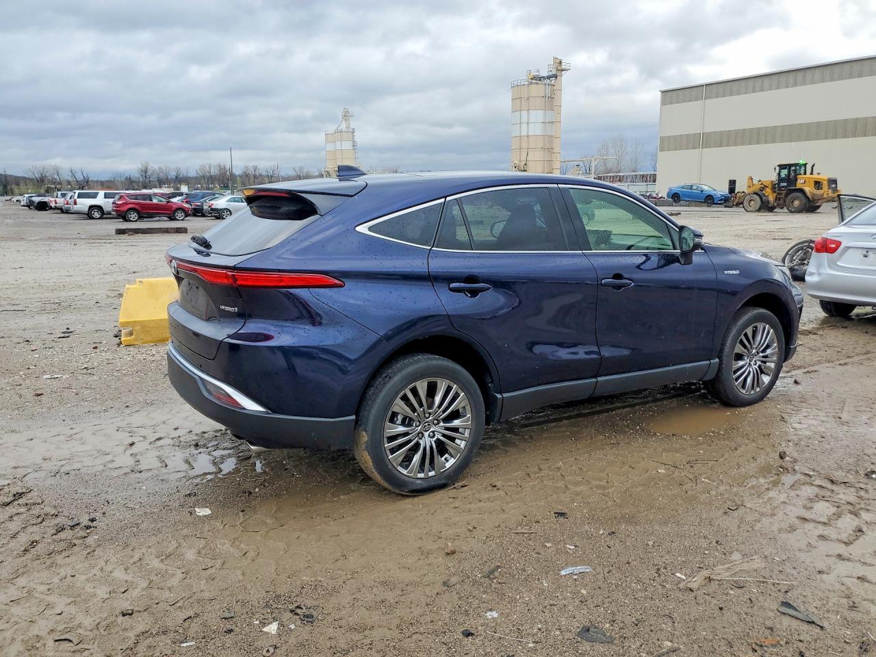 Toyota Venza LE AWD (Natl) 2021