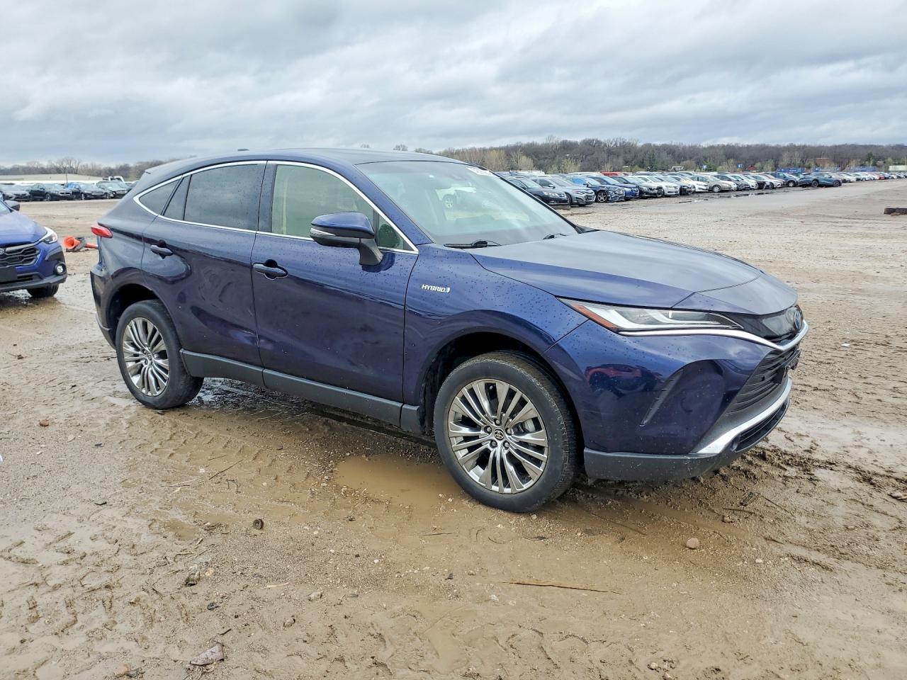 Toyota Venza LE AWD (Natl) 2021