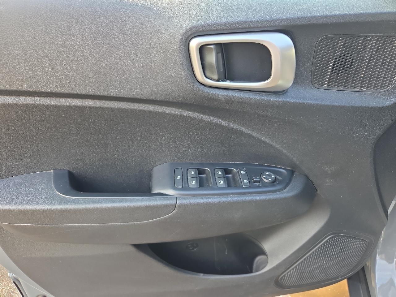 Hyundai Venue SEL IVT 2020